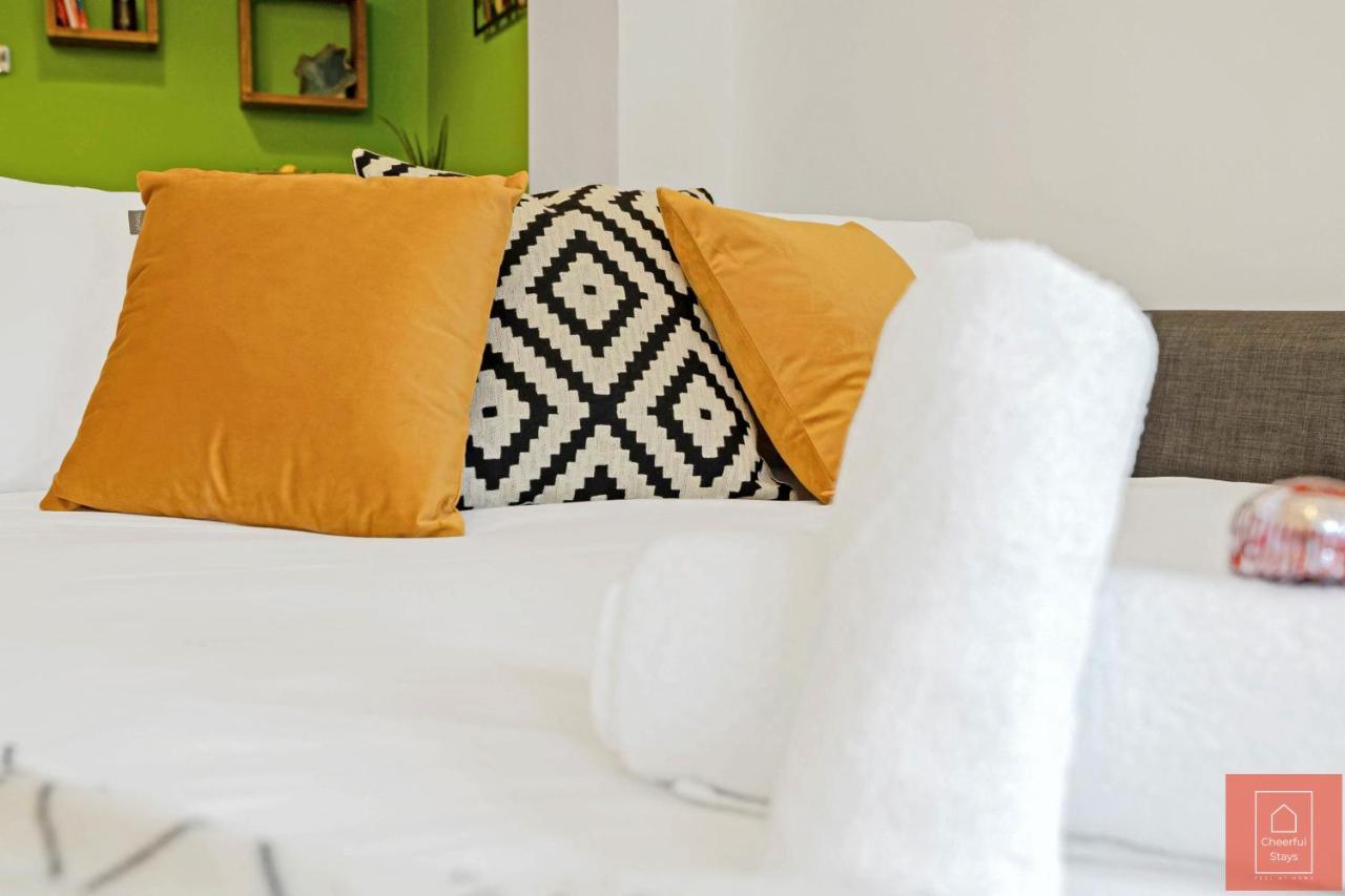 Cheerful Stays: Spacious Flat In Vibrant Leith Edimburgo Exterior foto