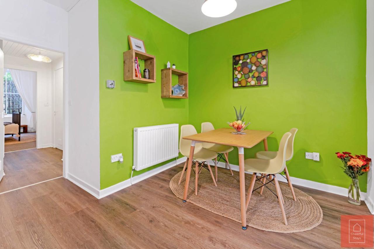 Cheerful Stays: Spacious Flat In Vibrant Leith Edimburgo Exterior foto